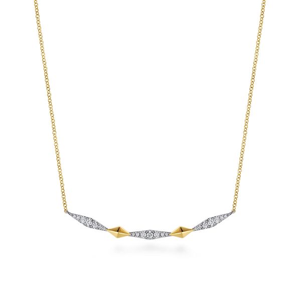 Pendant/Necklace Saxons Fine Jewelers Bend, OR