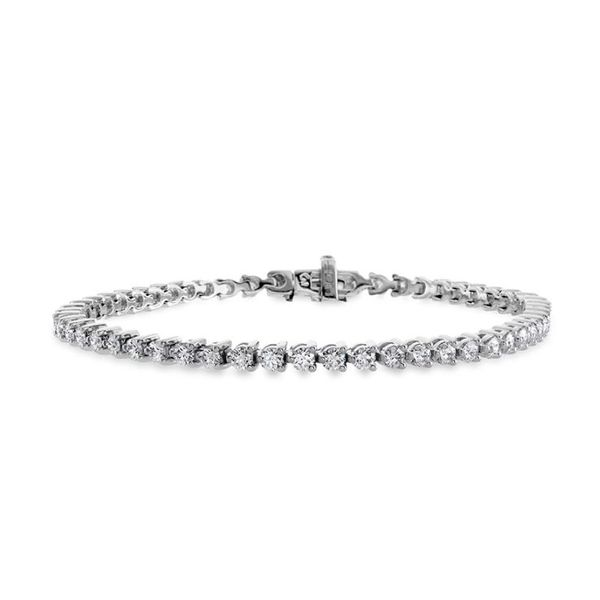 Hearts on Fire. Diamond Temptation Bracelet Saxons Fine Jewelers Bend, OR