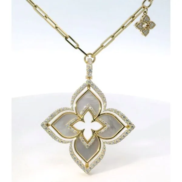 Pendant Saxons Fine Jewelers Bend, OR