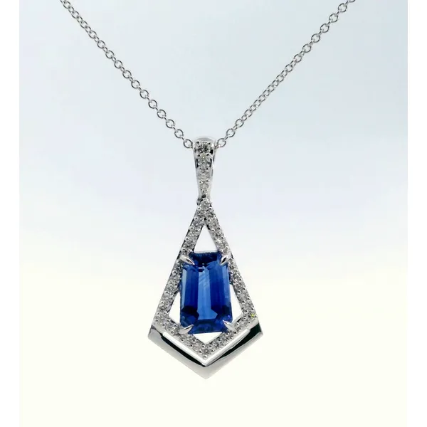 Pendant Saxons Fine Jewelers Bend, OR