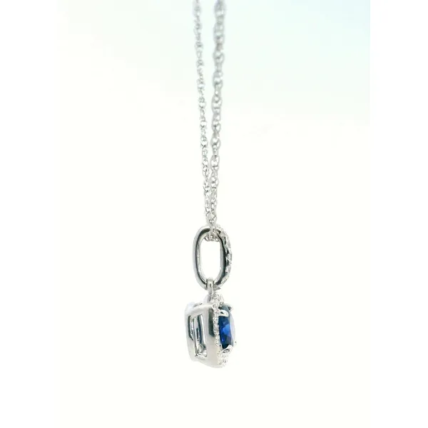 Pendant Image 2 Saxons Fine Jewelers Bend, OR