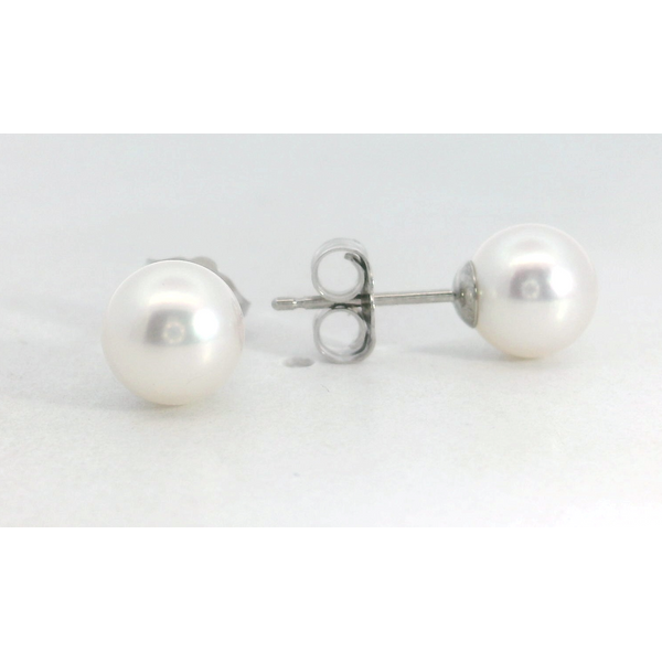 Akoya Pearl Studs Image 2 Saxons Fine Jewelers Bend, OR