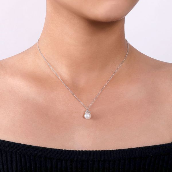 14K White Gold Round Freshwater Pearl and Diamond Pendant Necklace 0.81ct Pearl 0.07ct Near Colorless SI Diamonds 17.5 Inch Chain Image 3 Saxons Fine Jewelers Bend, OR