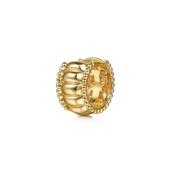 Gabriel & Co. 14 Karat Yellow Gold Bujukan Wide Huggie Earrings Image 2 Saxons Fine Jewelers Bend, OR