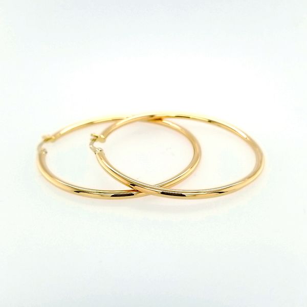 Roberto Coin. 18 Karat Yellow Gold Hoop Earrings Image 2 Saxons Fine Jewelers Bend, OR