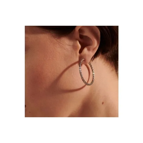 John Hardy SIlver Classic Chain Full Closure Medium Hoops...