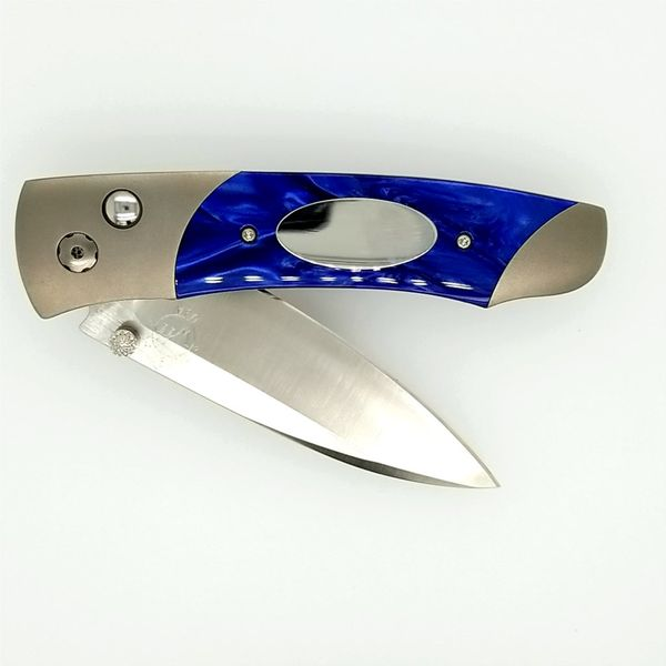 William Henry Stainless Steel Titanium Knife. Saxons Fine Jewelers Bend, OR