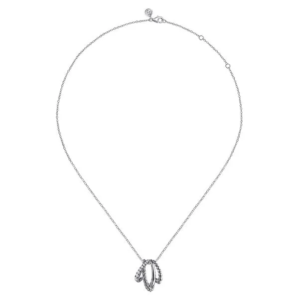 Silver Pendant Necklace
