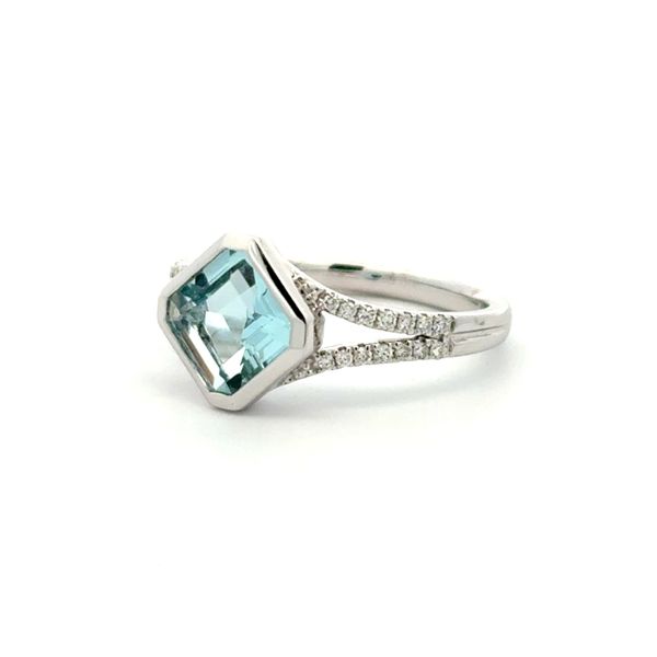 Fashion Ring Image 2 Score's Jewelers Anderson, SC