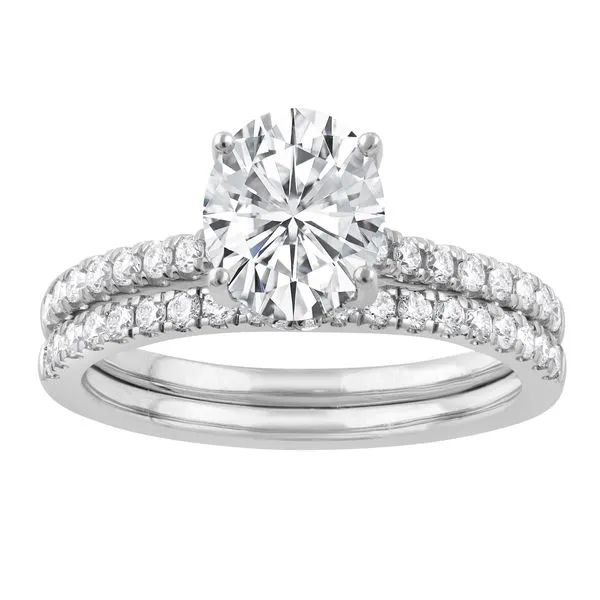Lab Grown Diamond Engagement Ring & Band