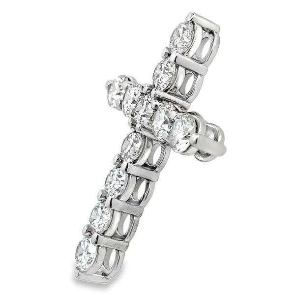 Diamond Pendant Image 3 Segner's Jewelers Fredericksburg, TX