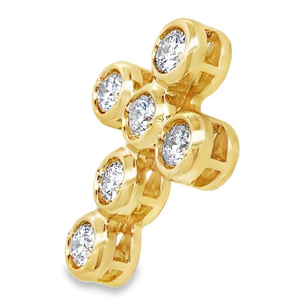 Diamond Pendant Image 3 Segner's Jewelers Fredericksburg, TX