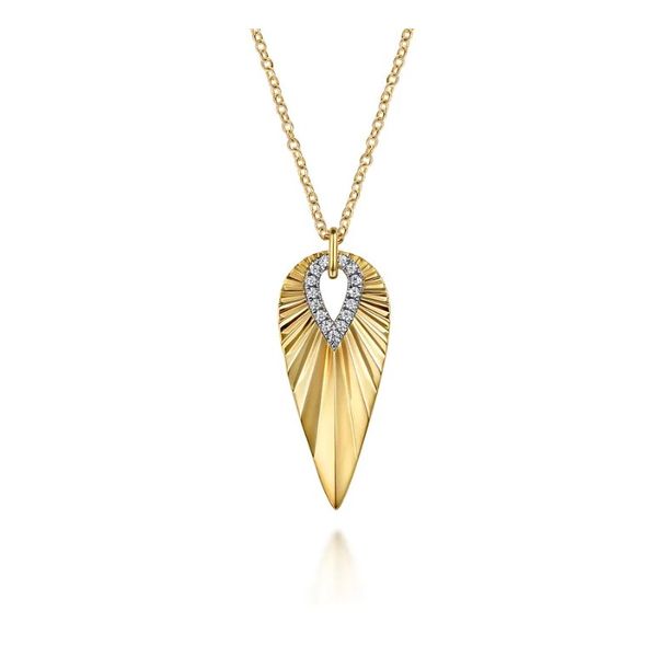 Diamond Pendant Segner's Jewelers Fredericksburg, TX