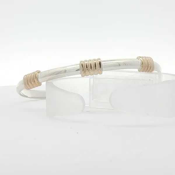 Gold Bracelet Segner's Jewelers Fredericksburg, TX