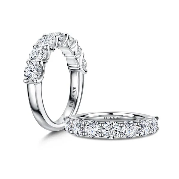 Fire and Ice Dba Sandberg & Sikorski 18K White Gold Wedding Band Shelle Jewelers, Inc Northbrook, IL