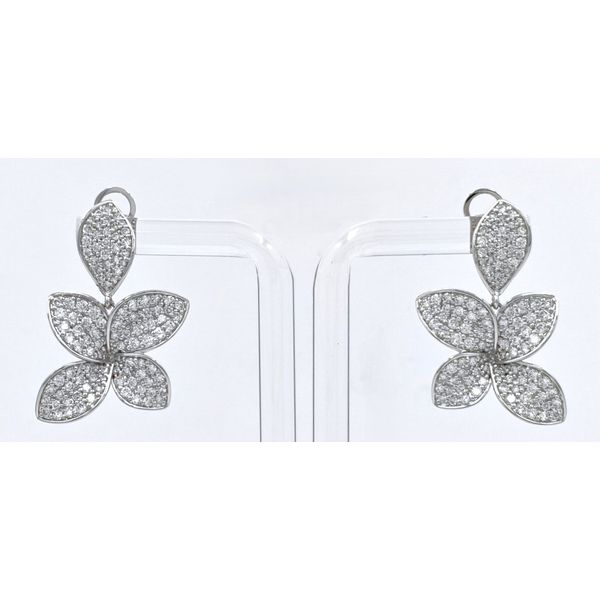 18K White Gold Drop Earrings Shelle Jewelers, Inc Northbrook, IL