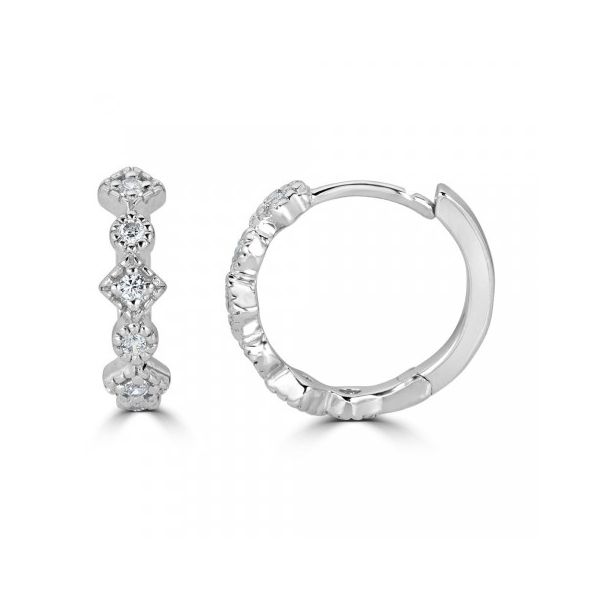 Earrings Shelle Jewelers, Inc Northbrook, IL