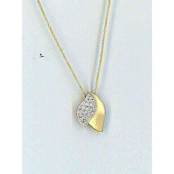 Necklace Shelle Jewelers, Inc Northbrook, IL