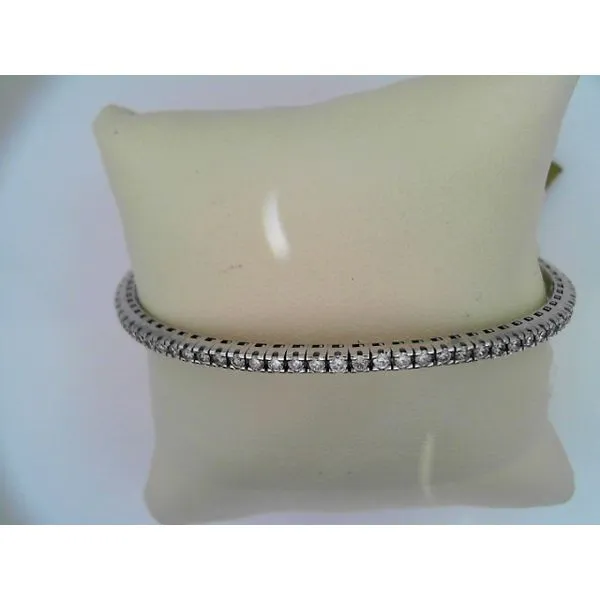 Bracelet Shelle Jewelers, Inc Northbrook, IL