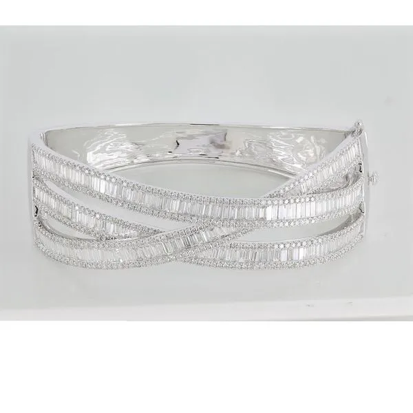 Diamond Bracelet Shelle Jewelers, Inc Northbrook, IL