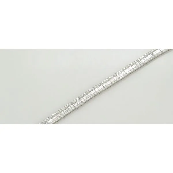 Diamond Bracelet Shelle Jewelers, Inc Northbrook, IL