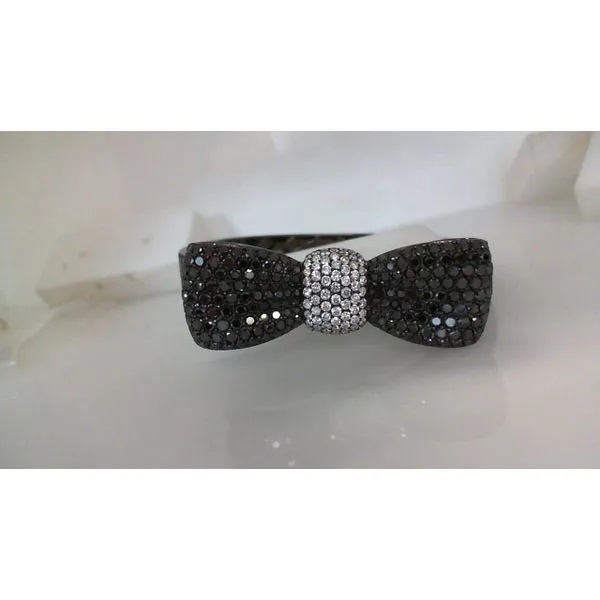 Diamond Bracelet Shelle Jewelers, Inc Northbrook, IL