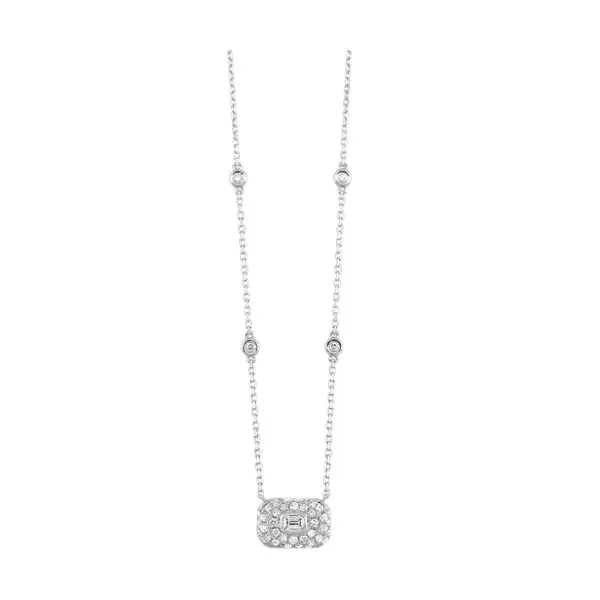 Pendant Maharaja's Fine Jewelry & Gift Panama City, FL