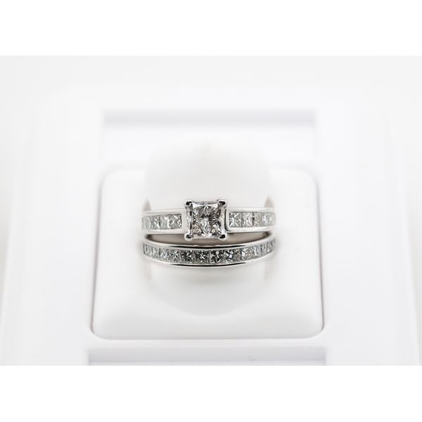 2.50TWT Preincess Diamond Engagement and Wedding Band Set Nick T. Arnold Jewelers Owensboro, KY