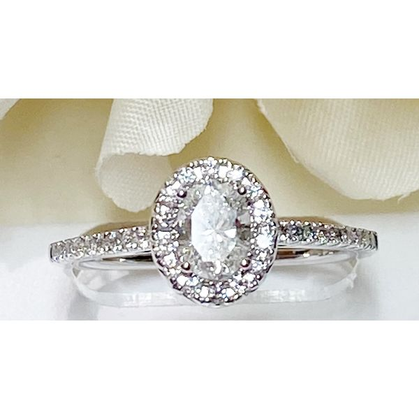 Ladies Diamond Engagment Ring Nick T. Arnold Jewelers Owensboro, KY