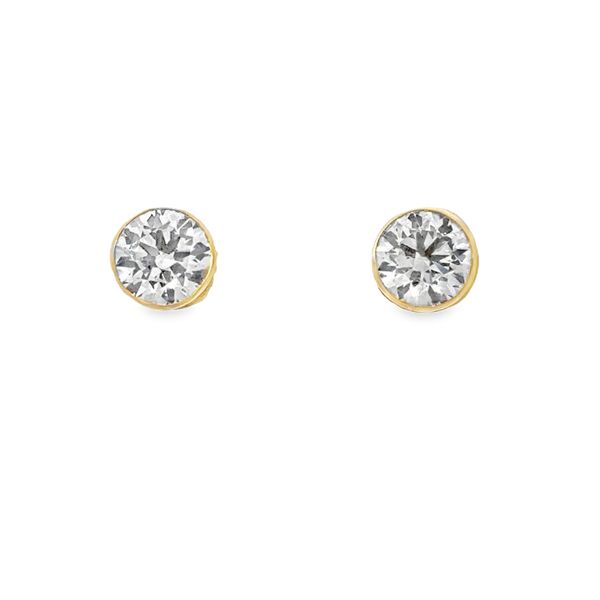 Earrings Nick T. Arnold Jewelers Owensboro, KY