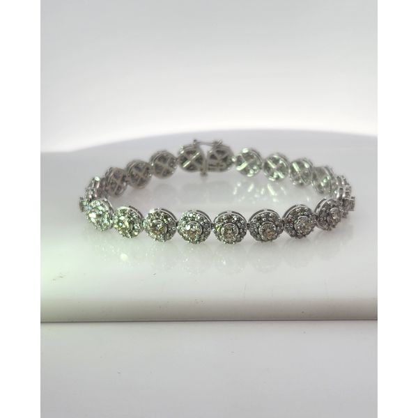 Bracelet Nick T. Arnold Jewelers Owensboro, KY