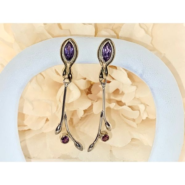 Earrings Nick T. Arnold Jewelers Owensboro, KY