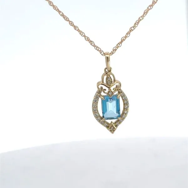 Necklace Nick T. Arnold Jewelers Owensboro, KY