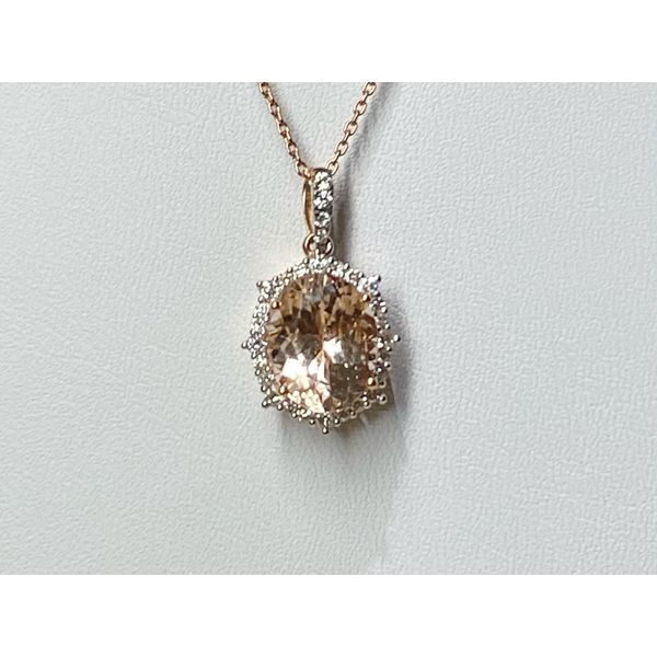 2.8 Ct Morganite Necklace Nick T. Arnold Jewelers Owensboro, KY