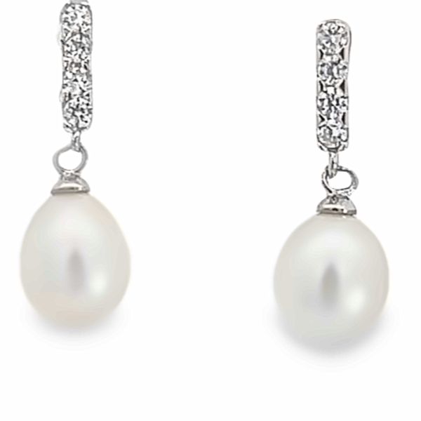 Earrings Nick T. Arnold Jewelers Owensboro, KY