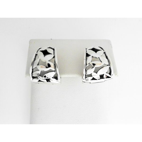 Earrings Sterling Jewelers Wethersfield, CT
