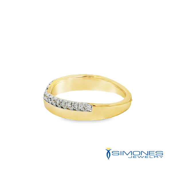 14K Yellow Diamond Band With V Flair Image 4 Simones Jewelry, LLC Shrewsbury, NJ