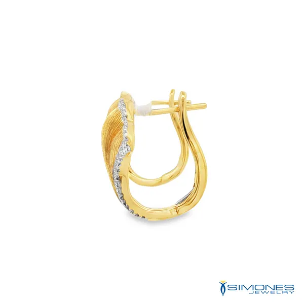 Gold Petal Earrings Image 3 Simones Jewelry, LLC Shrewsbury, NJ