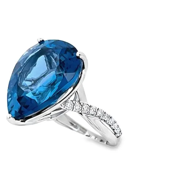Fashion Ring Image 3 Simones Jewelry, LLC Shrewsbury, NJ