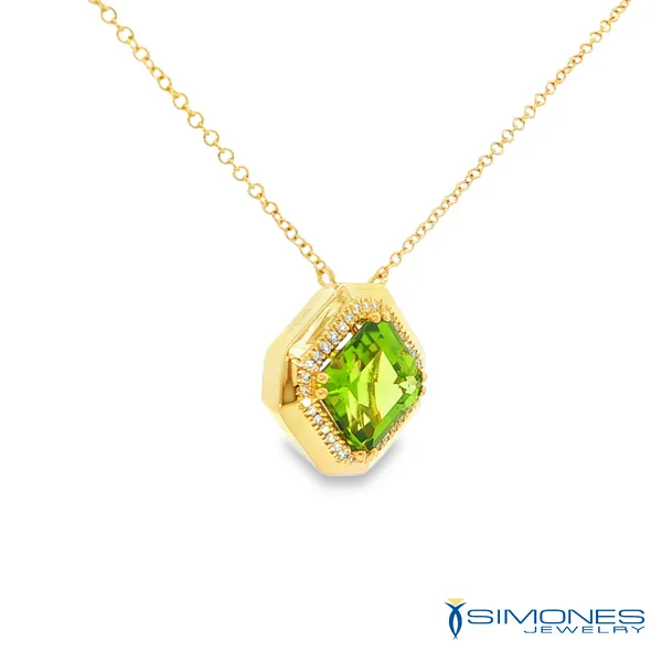 14K Yellow Peridot Pendant & Chain Image 2 Simones Jewelry, LLC Shrewsbury, NJ
