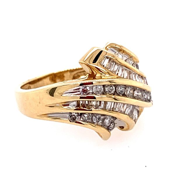 Estate Diamond Ring Image 2 Simones Jewelry, LLC Shrewsbury, NJ