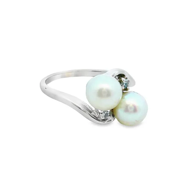Estate Ring Image 2 Simones Jewelry, LLC Shrewsbury, NJ