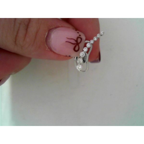 UN 18K White Gold Diamond Fancy Earrings Steve Lennon & Co Jewelers  New Hartford, NY