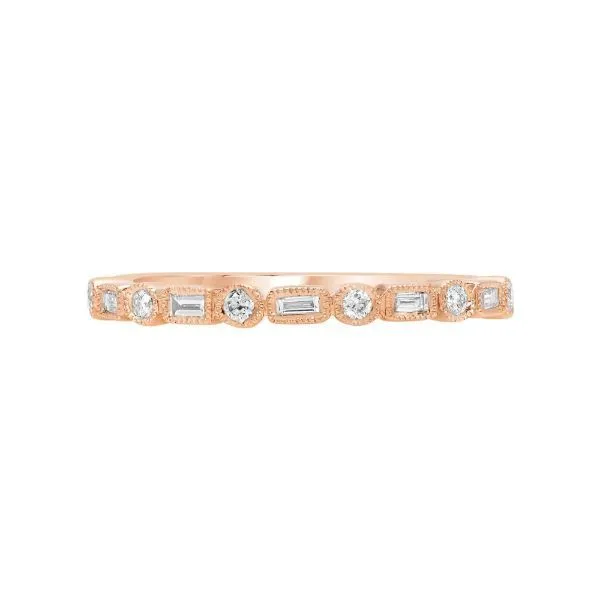 14KT RG .30TCW Alternating Diamond Wedding Band With 4 Round Diamonds And 3 Bageutte Diamonds Image 2 Steve Lennon & Co Jewelers  New Hartford, NY