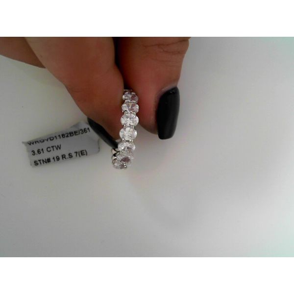 AJ 14K Yellow Gold Ladies Wedding Band Steve Lennon & Co Jewelers  New Hartford, NY