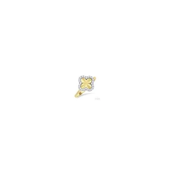 10kt Yellow Gold Fluted Texture 4-Leaf Clover Round Cut Diamond Fashion Ring .15tcw Steve Lennon & Co Jewelers  New Hartford, NY