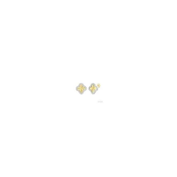 10kt Yellow Gold Fluted Texture 4-Leaf Clover Round Cut Diamond Fashion Stud Earring .20tcw Steve Lennon & Co Jewelers  New Hartford, NY