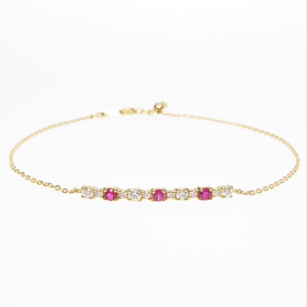 UN 18K Yellow Gold Diamond Bracelet/ Bangle Steve Lennon & Co Jewelers  New Hartford, NY