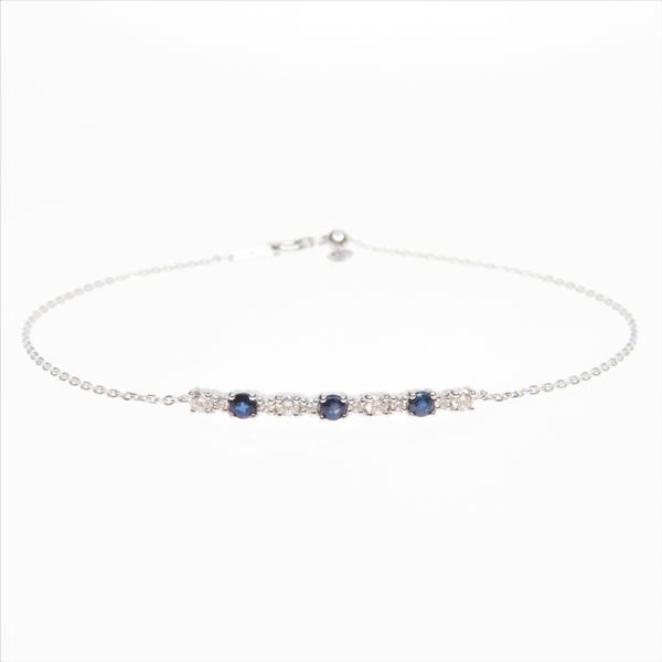 UN 18K White Gold Diamond Bracelet/ Bangle Steve Lennon & Co Jewelers  New Hartford, NY