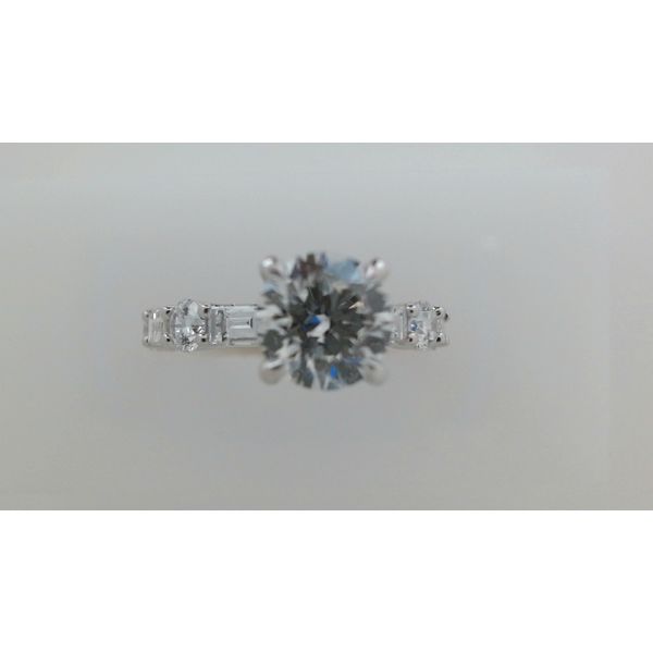 LAB DIAMOND Snyder Jewelers Longmont, CO